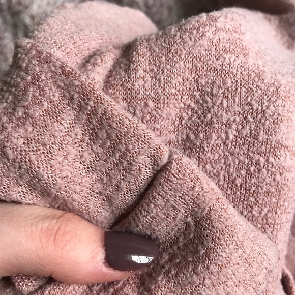 cropped pink sweatshirt - Picture 4 of 4